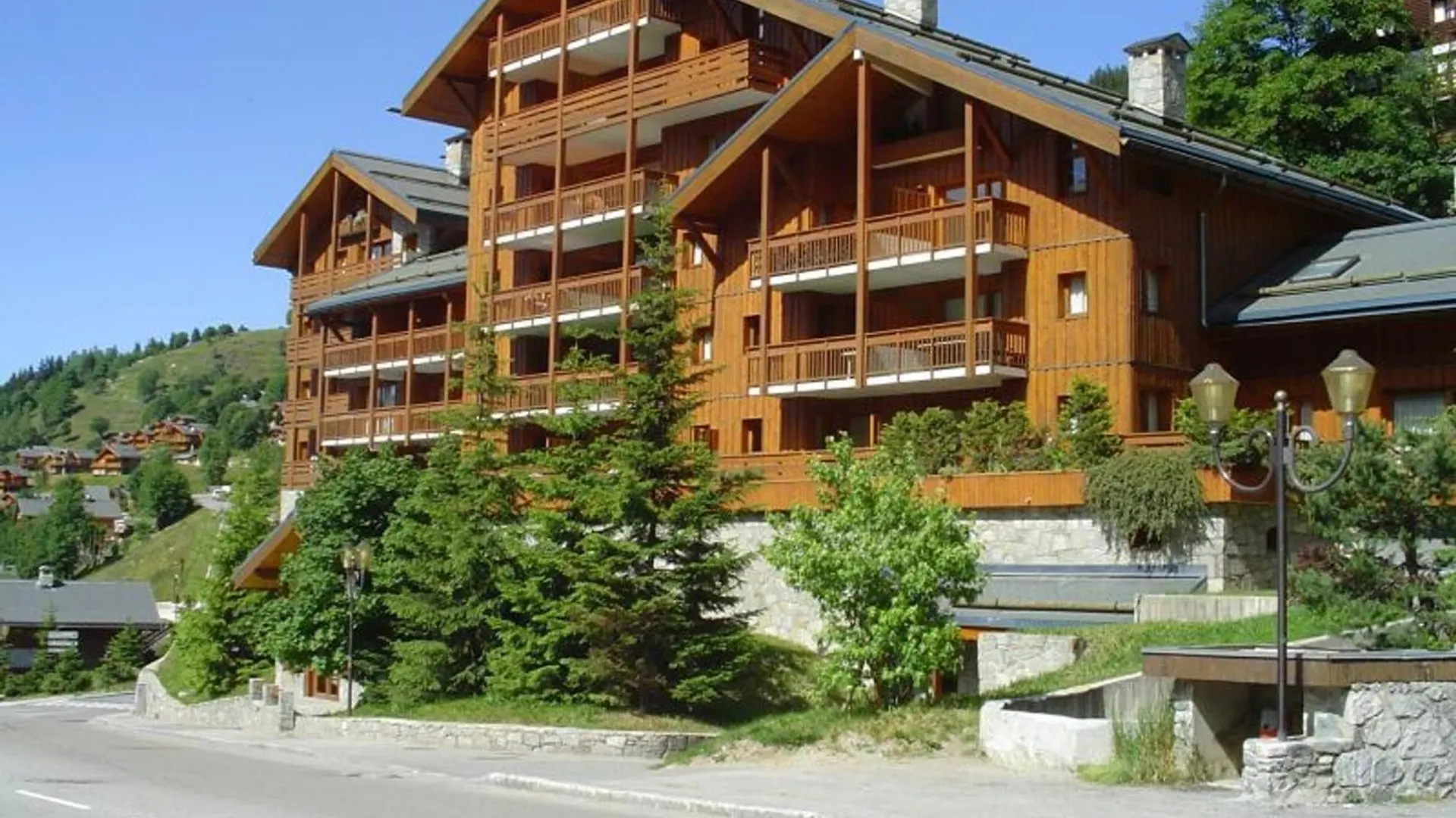 Apartman Duplex Chaleureux A Meribel, Proche Pistes & Commerces, Garage - Fr-1-411-968 Les Allues